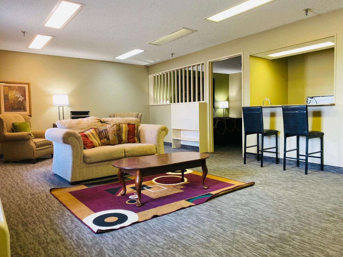 Super 8 By Wyndham New Iberia Motel Kültér fotó